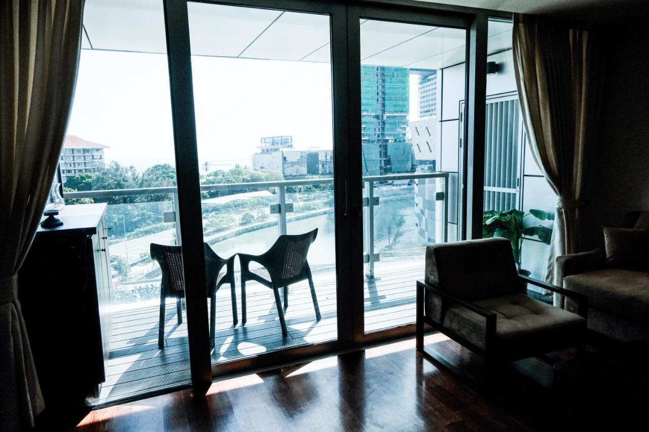Brand New Water Front Luxury Cinnamon Suites Apartment In Heart Of Colombo City Exteriör bild