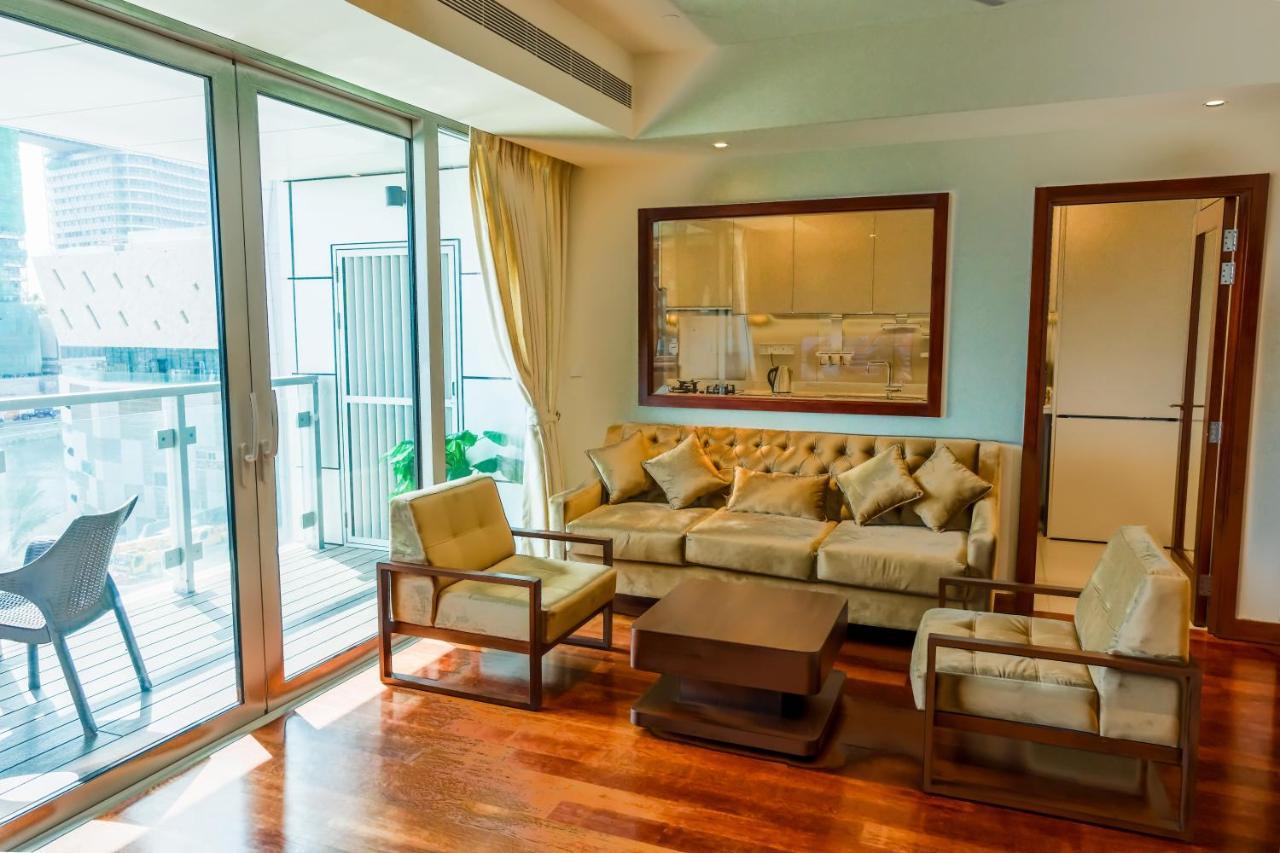 Brand New Water Front Luxury Cinnamon Suites Apartment In Heart Of Colombo City Exteriör bild