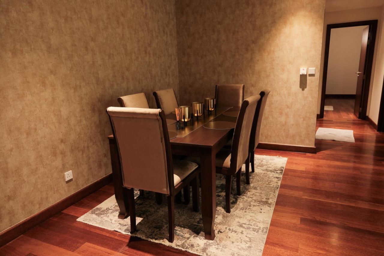 Brand New Water Front Luxury Cinnamon Suites Apartment In Heart Of Colombo City Exteriör bild
