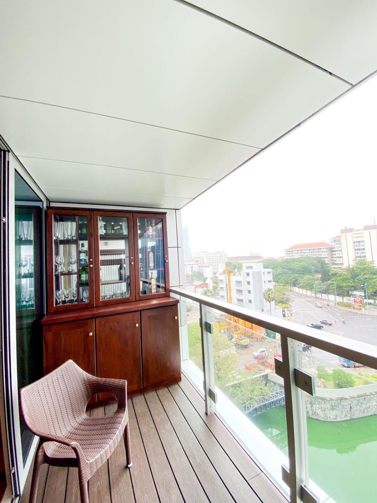 Brand New Water Front Luxury Cinnamon Suites Apartment In Heart Of Colombo City Exteriör bild